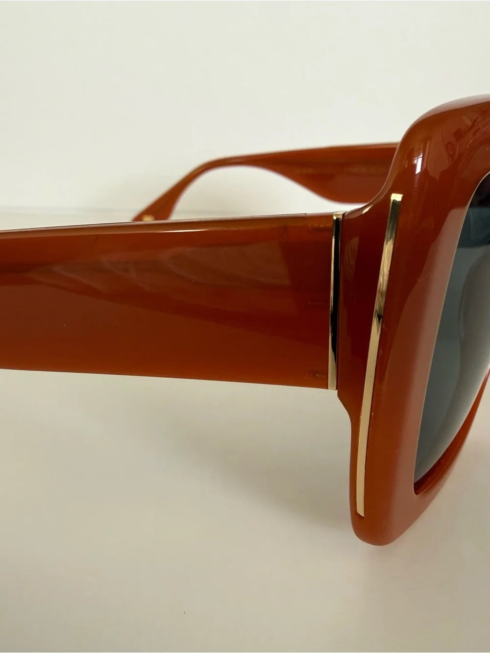 NEW!!! MO European brand sunglasses Retail 320$